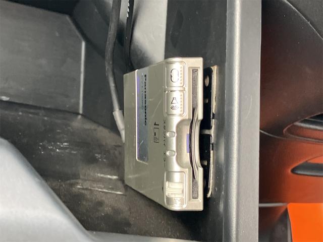 Ｎ－ＢＯＸカスタム Ｇ　ドライブレコーダー　ＥＴＣ　バックカメラ　両側スライドドア　ナビ　ＴＶ　オートライト　ＨＩＤ　スマートキー　アイドリングストップ　電動格納ミラー　ベンチシート　ＣＶＴ　盗難防止システム　ＡＢＳ　ＥＳＣ（7枚目）