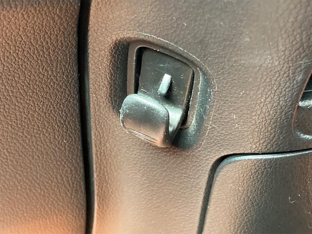 Ｎ－ＢＯＸカスタム Ｇ　ドライブレコーダー　ＥＴＣ　バックカメラ　両側スライドドア　ナビ　ＴＶ　オートライト　ＨＩＤ　スマートキー　アイドリングストップ　電動格納ミラー　ベンチシート　ＣＶＴ　盗難防止システム　ＡＢＳ　ＥＳＣ（31枚目）