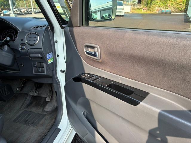 ルークス ハイウェイスター 左側パワースライドドア スマートキー プッシュスタートエンジン オートエアコン セキュリティーアラーム(25枚目)