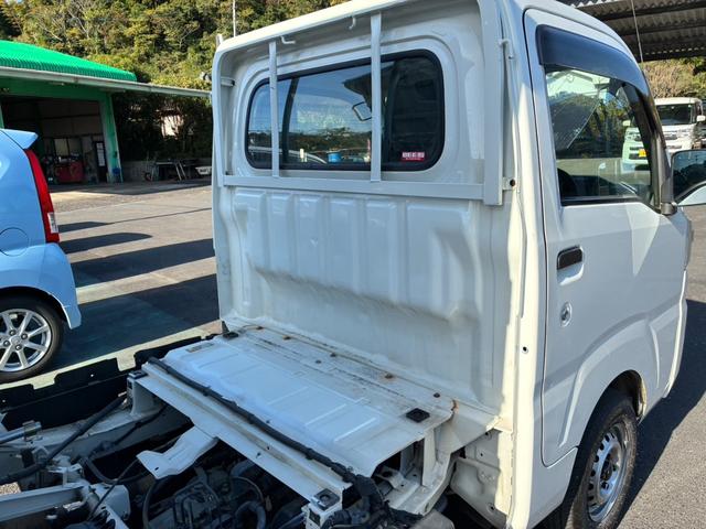 ハイゼットトラック ローダンプ　４ＷＤ　マニュアル５速車　ライトレベライザー　エアコン　エアバッグ（5枚目）