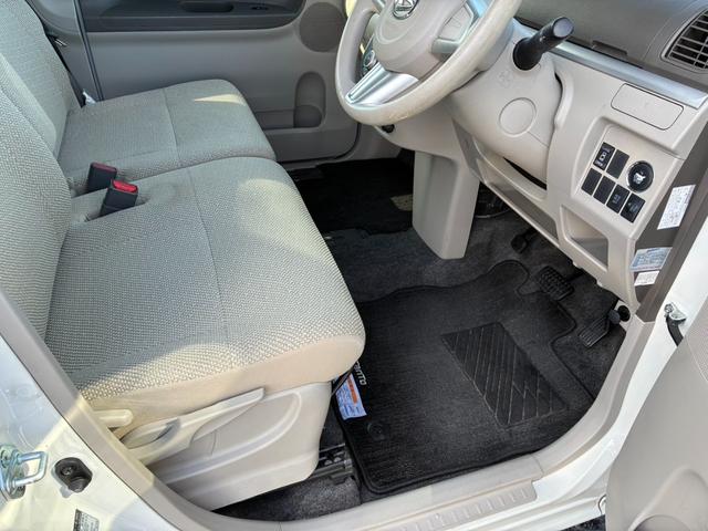タント Ｘ　ナビ　ＴＶ　スマートキー　左側パワースライドドア　セキュリティーアラーム　アイドリングストップ（9枚目）
