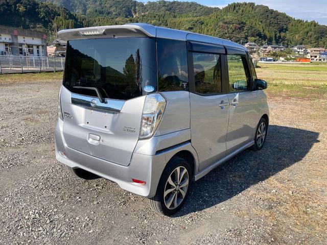 デイズルークス ハイウェイスター　ターボ　純正ナビ　アラウンドビューモニター　両側パワースライドドア　車線逸脱警報　プッシュスタート　ＥＴＣ　アイドリングストップ　スマートキー（11枚目）