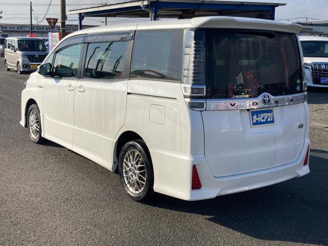 ヴォクシー ハイブリッドＺＳ（6枚目）