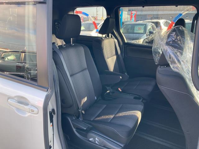 ヴォクシー ハイブリッドＺＳ（12枚目）