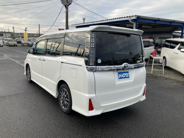 ヴォクシー ＺＳ（6枚目）