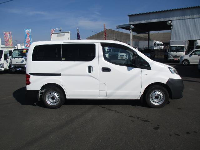 日産 ＮＶ２００バネットバン