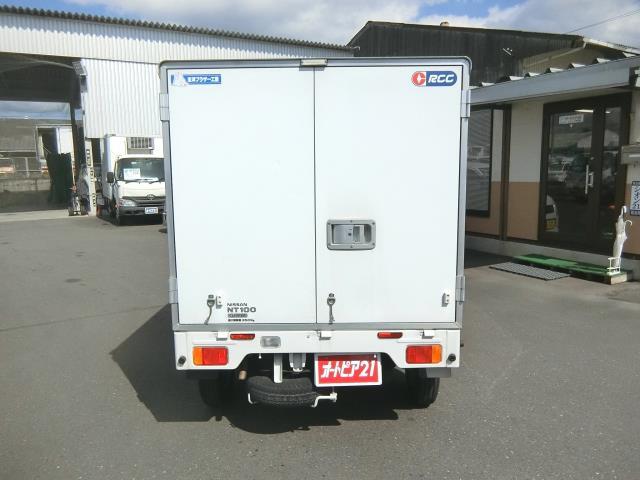 日産 ＮＴ１００クリッパートラック