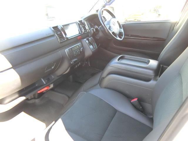 レジアスエースバン スーパーＧＬ　ダークプライム（10枚目）