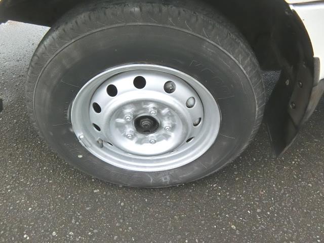 デリカトラック 積載８５０ｋｇ－４ＷＤディーゼル（15枚目）