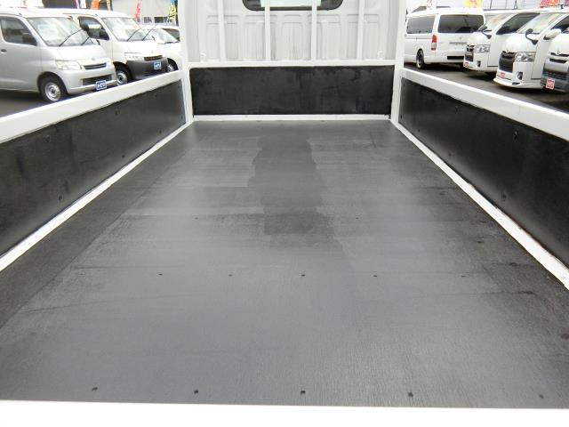 タイタントラック 積載１５００ｋｇ－４ＷＤ平ボディー（5枚目）