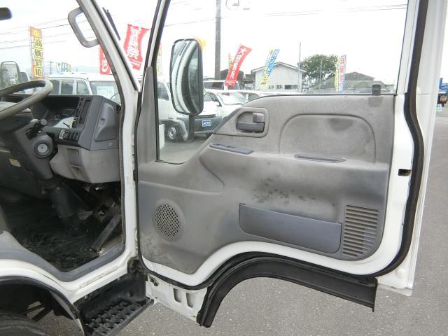 タイタントラック 積載１５００ｋｇ－４ＷＤ平ボディー（13枚目）