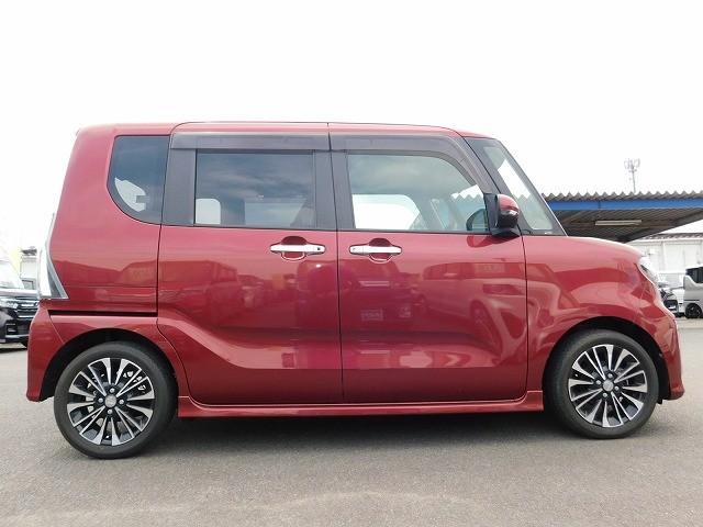 タント カスタムＲＳ　・純正９インチナビ・ＴＶ・ＤＩＳＣ・Ｂｌｕｅｔｏｏｔｈ・ナビ連動ドラレコ・バックカメラ・ＥＴＣ・運転席ロングスライドシート・両側電動スライドドア・ロールサンシェード（4枚目）