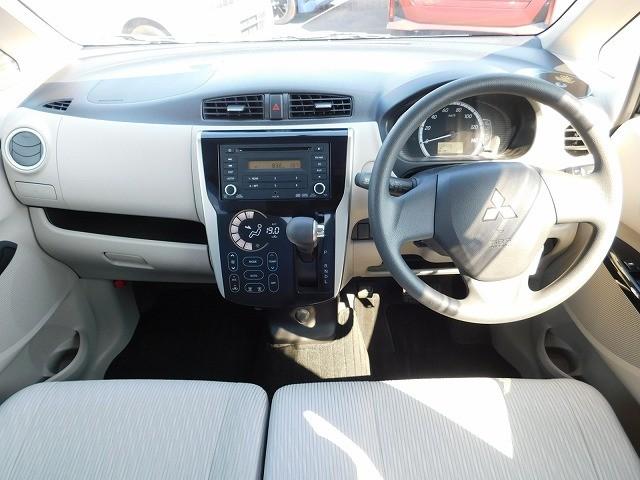 ｅＫワゴン Ｍ　・走行８９５０ｋｍ・ＣＤ・アイドリングストップ・助手席シートアンダートレー・キーレス・スペアキー・ライトレベライザー（7枚目）