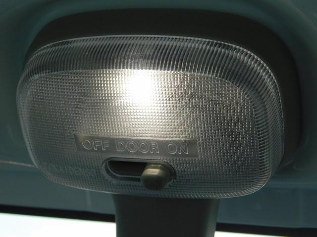 キャリイトラック KCエアコン・パワステ 走行1100km・5速マニュアル・パートタイム4WD・AM/FMラジオ・オートライト・PW・アイドリングストップ・ライトレベライザー(13枚目)