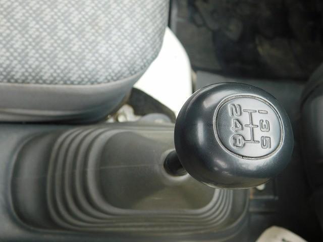 ハイゼットトラック 農用スペシャル ・5速マニュアル・パートタイム4WD・後部作業灯・リアゲートチェーン・AM/FMラジオ・ライトレベライザー(10枚目)