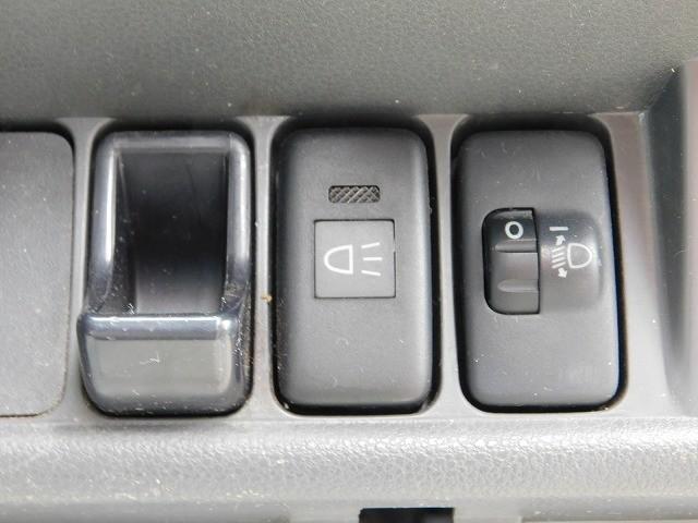 ハイゼットトラック 農用スペシャル ・5速マニュアル・パートタイム4WD・後部作業灯・リアゲートチェーン・AM/FMラジオ・ライトレベライザー(11枚目)