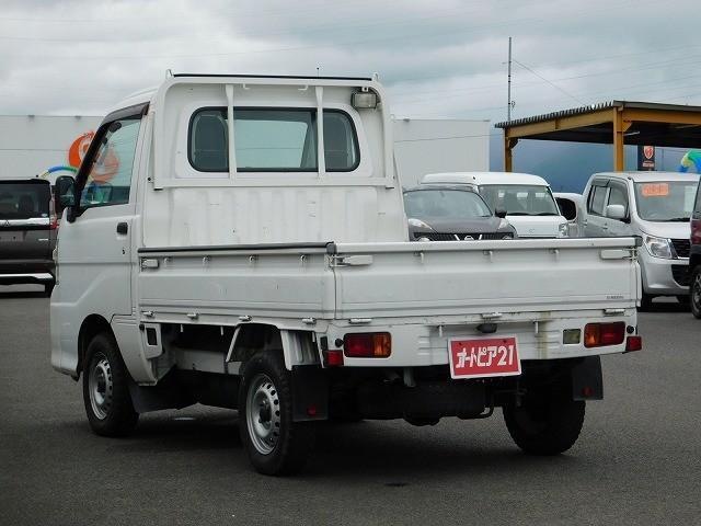 ハイゼットトラック 農用スペシャル ・5速マニュアル・パートタイム4WD・後部作業灯・リアゲートチェーン・AM/FMラジオ・ライトレベライザー(15枚目)