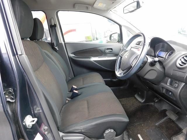 eKカスタム G ・純正ナビ・TV・BluetoothAudio・DISC・プッシュスタート・スマートキー・社外14インチアルミホイール(6枚目)