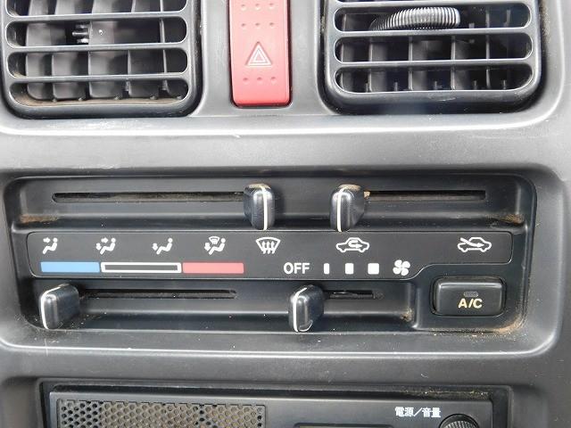 キャリイトラック KCエアコン・パワステ 走行48200km・AT車・パートタイム4WD・ライトレベライザー・ラジオ(8枚目)