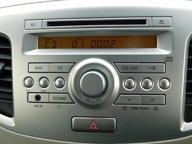 ワゴンＲ ＦＸ　５速マニュアル・ＣＤ・運転席シートヒーター・キーレス・助手席シートアンダーボックス・アイドリングストップ（8枚目）