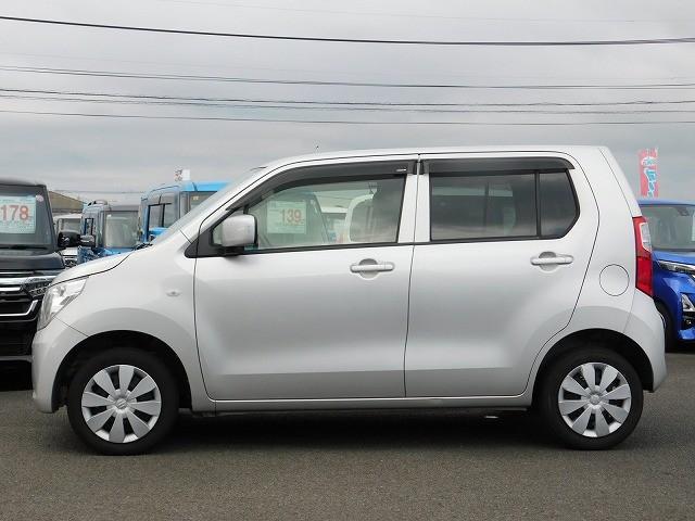 ワゴンＲ ＦＸ　５速マニュアル・ＣＤ・運転席シートヒーター・キーレス・助手席シートアンダーボックス・アイドリングストップ（16枚目）