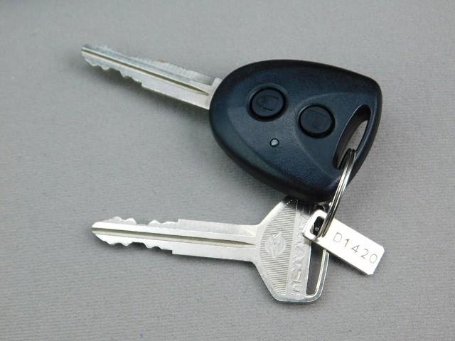 ムーヴ Ｌ　・ＫＥＮＷＯＯＤナビ・ＴＶ・ＤＩＳＣ・Ｂｌｕｅｔｏｏｔｈ・バックカメラ・エコアイドル・キーレス・助手席シートアンダートレー（20枚目）