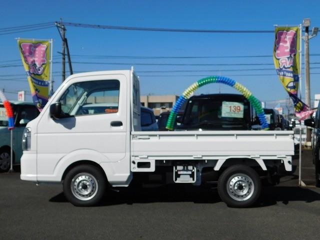 キャリイトラック ＫＣエアコン・パワステ　走行９００ｋｍ・ＡＴ車・ＰＷ・パートタイム４ＷＤ・リアセンサー・オートライト・キーレス・ライトレベライザー（16枚目）