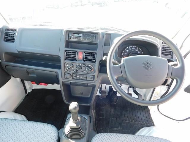 キャリイトラック ＫＣエアコン・パワステ農繁仕様　・走行４９００ｋｍ・デュアルカメラブレーキサポート・５速マニュアル・パートタイム４ＷＤ・ＡＭ／ＦＭラジオ・デフロック・キーレス・ライトレベライザー・ＰＷ（6枚目）