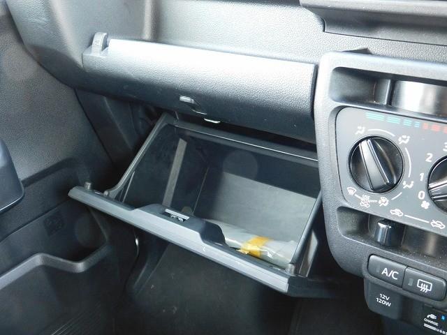 ハイゼットカーゴ クルーズターボＳＡＩＩＩ　・プッシュスタート・スマートキー・後席セパレートシート・純正ナビ・ＴＶ・ＤＩＳＣ・Ｂｌｕｅｔｏｏｔｈ・バックカメラ・クリアランスソナー・４ＷＤ車（12枚目）