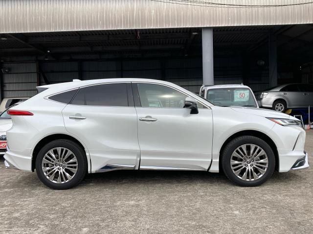 ハリアー Ｚ　レザーパッケージ　モデリスタエアロ　ナビＴＶ　全方位モニター　パワーバックドア　デジタルインナーミラー　ヘッドアップディスプレイ（2枚目）