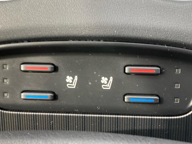 ハリアー Ｚ　レザーパッケージ　モデリスタエアロ　ナビＴＶ　全方位モニター　パワーバックドア　デジタルインナーミラー　ヘッドアップディスプレイ（18枚目）