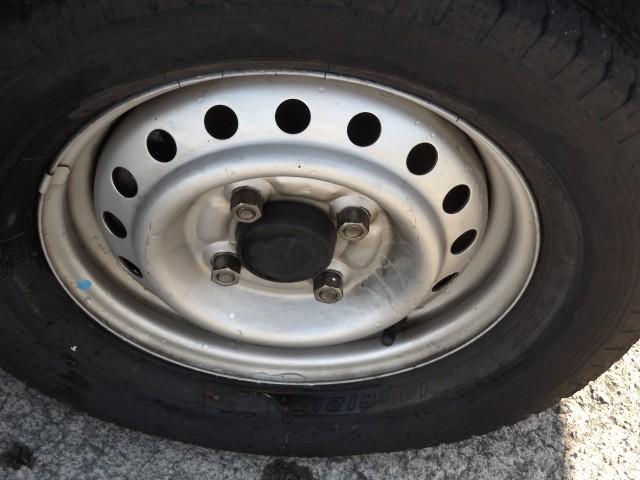 スクラムトラック ＫＣエアコン・パワステ農繁　４ＷＤ　エアコン　パワステ　エアバック　ＡＢＳ（7枚目）