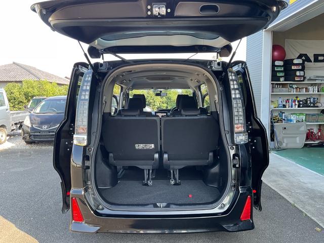 ヴォクシー ZS 両側電動スライドドアETC純正ナビブルーツースバックカメラ(18枚目)