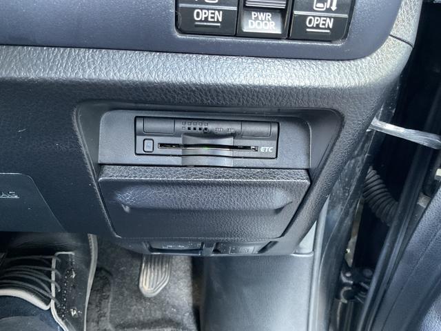 ヴォクシー ZS 両側電動スライドドアETC純正ナビブルーツースバックカメラ(24枚目)