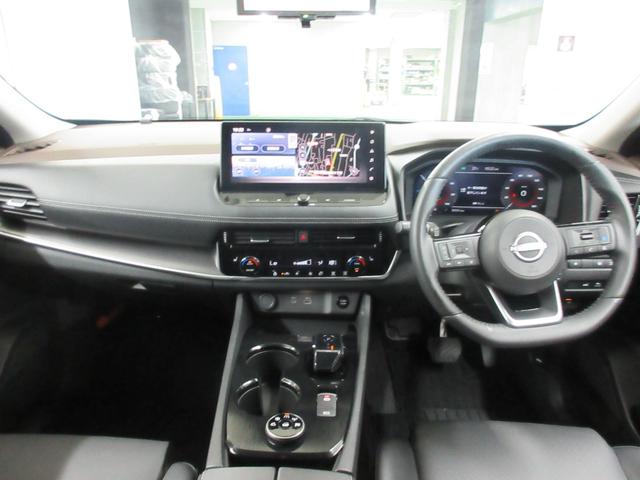 エクストレイル X e-4ORCE ETC2.0 PBD Rレール NCナビ〜防水 フルセグ 全方位カメラ LEDヘッドライト クルーズコントロール コーナーセンサー シートヒーター アイドリングストップ インテリキー パワーゲート(3枚目)