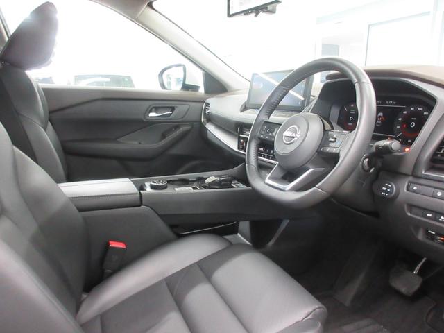 エクストレイル X e-4ORCE ETC2.0 PBD Rレール NCナビ〜防水 フルセグ 全方位カメラ LEDヘッドライト クルーズコントロール コーナーセンサー シートヒーター アイドリングストップ インテリキー パワーゲート(10枚目)