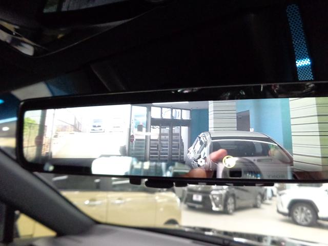 ハリアー Ｇ　ＰＫＳＢ　ＢＳＭ　８インチＤＡ　ＥＴＣ　ナビ　ワンセグ　バックカメラ　ＬＥＤヘッドライト　コーナーセンサー　キーレス　プッシュスタート　クルーズコントロール　オートライト　パワーバックドア（11枚目）