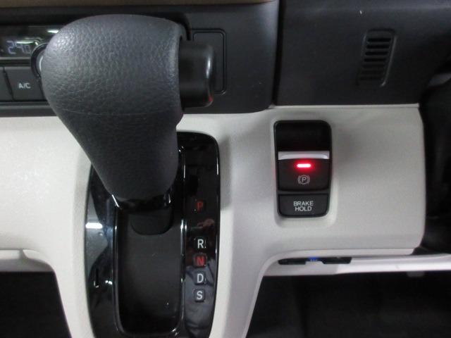 Ｎ－ＢＯＸ 　コンフォートＰＫ　ＥＴＣ　ナビ　フルセグ　ＣＤ　ＤＶＤ　バックカメラ　ＬＥＤヘッドライト　コーナーセンサー　シートヒーター　アイドリングストップ　両側電動スライドドア　クルーズコントロール　キーレス（5枚目）