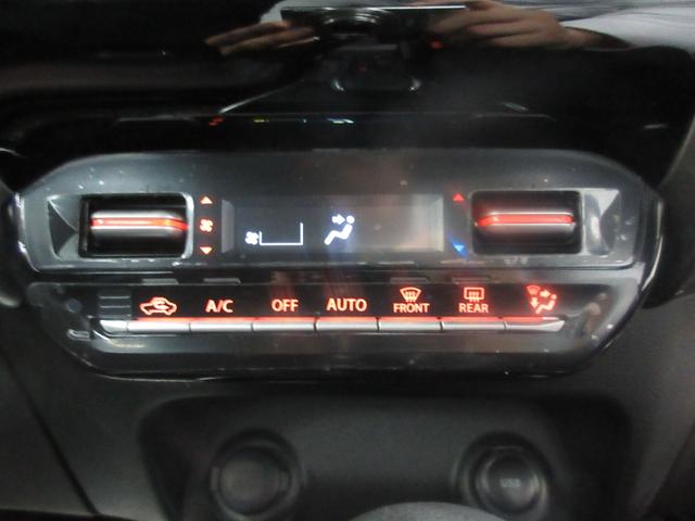 フロンクス ベースグレード　ＤＳＢＳＩＩ　全Ｍ付９インチナビ　フルセグ　バックカメラ　ＬＥＤヘッドライト　コーナーセンサー　シートヒーター　アイドリングストップ　２トーン　キーレス　プッシュスタート　クルーズコントロール（9枚目）