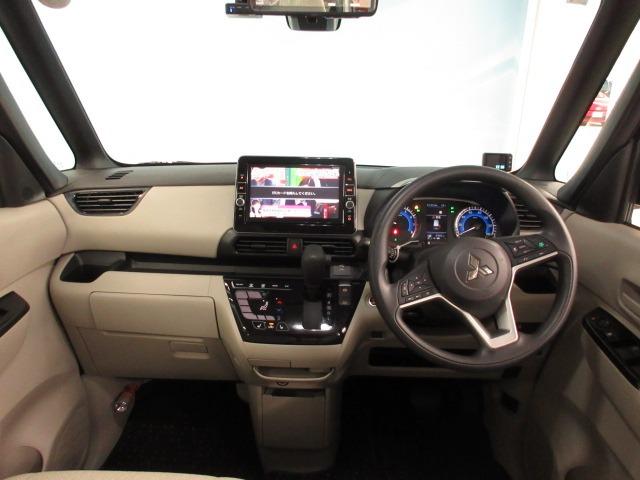 eKスペース G 9インチナビ マイパイロット DIミラー 2トーン ETC フルセグ CD DVD コーナーセンサー シートヒーター アイドリングストップ 両側電動スライドドア キーレス プッシュスタート(5枚目)