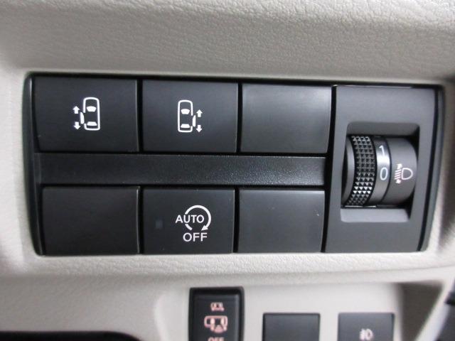 eKスペース G 9インチナビ マイパイロット DIミラー 2トーン ETC フルセグ CD DVD コーナーセンサー シートヒーター アイドリングストップ 両側電動スライドドア キーレス プッシュスタート(8枚目)