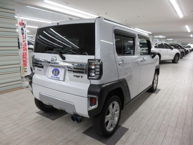 タフト Ｇターボ　クロムベンチャー　９インチナビ　フルセグ　ＣＤ　ＤＶＤ　バックカメラ　ＬＥＤヘッドライト　コーナーセンサー　シートヒーター　アイドリングストップ　ルーフレール　キーレス　プッシュスタート　クルーズコントロール（2枚目）