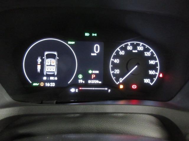 ヴェゼル ｅ：ＨＥＶ　Ｘ・ＨｕＮＴパッケージ　ＥＴＣ　９インチナビ　フルセグ　ＣＤ　ＤＶＤ　バックカメラ　ＬＥＤヘッドライト　コーナーセンサー　アイドリングストップ　ルーフレール　キーレス　プッシュスタート（8枚目）