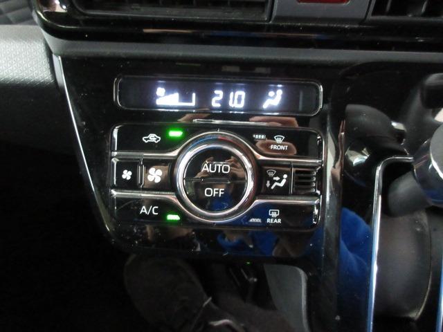 タント カスタムＸセレクション　ナビ　フルセグ　ＣＤ　ＤＶＤ　バックカメラ　サイドカメラ　フロントカメラ　全方位カメラ　ＬＥＤヘッドライト　コーナーセンサー　シートヒーター　アイドリングストップ　両側電動スライドドア　キーレス（9枚目）