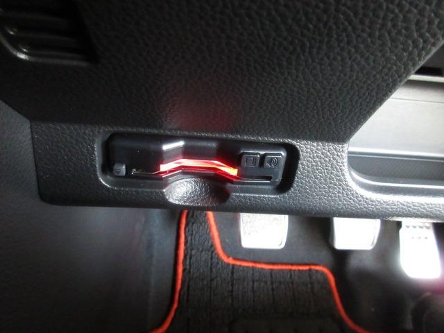 N-ONE RS ETC ナビ フルセグ DVD バックカメラ LEDヘッドライト コーナーセンサー シートヒーター アイドリングストップ スマートキー クルーズコントロール オートエアコン オートマチックハイビーム(7枚目)