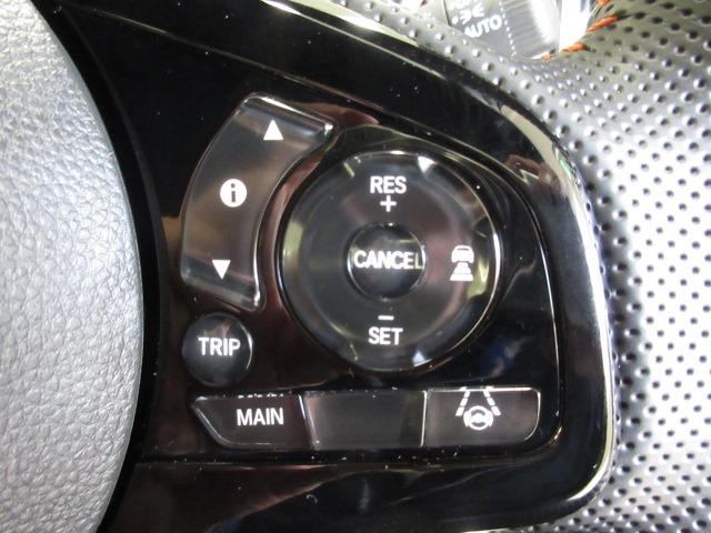 N-ONE RS ETC ナビ フルセグ DVD バックカメラ LEDヘッドライト コーナーセンサー シートヒーター アイドリングストップ スマートキー クルーズコントロール オートエアコン オートマチックハイビーム(8枚目)