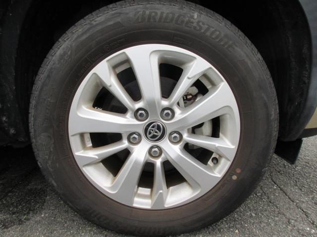 ヤリスクロス ハイブリッドＧ　ＴＳＳ　純正ＤＡ　ＵＳＢ　ＢＴ　バックカメラ　ＬＥＤヘッドライト　コーナーセンサー　クルーズコントロール　アイドリングストップ　ルーフレール　キーレス　プッシュスタート　オートライト　オートエアコン（11枚目）