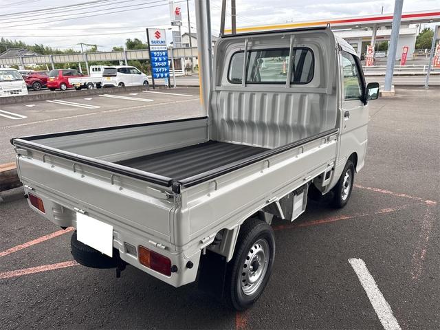 ハイゼットトラック エアコン・パワステ　スペシャル　４ＷＤ　ＭＴ　エアコン　パワーステアリング（5枚目）