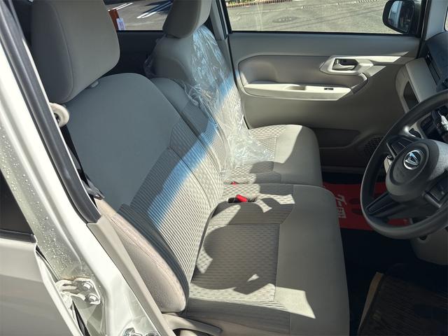 ムーヴ Ｘ　ＳＡＩＩ　ナビ　ＴＶ　クリアランスソナー　衝突被害軽減システム　スマートキー　アイドリングストップ　電動格納ミラー　ベンチシート　ＣＶＴ　盗難防止システム　ＡＢＳ　ＥＳＣ　ＣＤ　ＵＳＢ　Ｂｌｕｅｔｏｏｔｈ（8枚目）