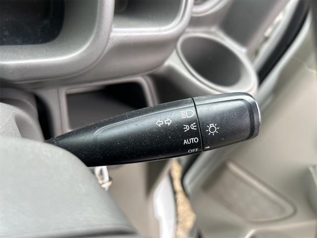 オートライト機能付きなのでつけ忘れや消し忘れの心配もありません。